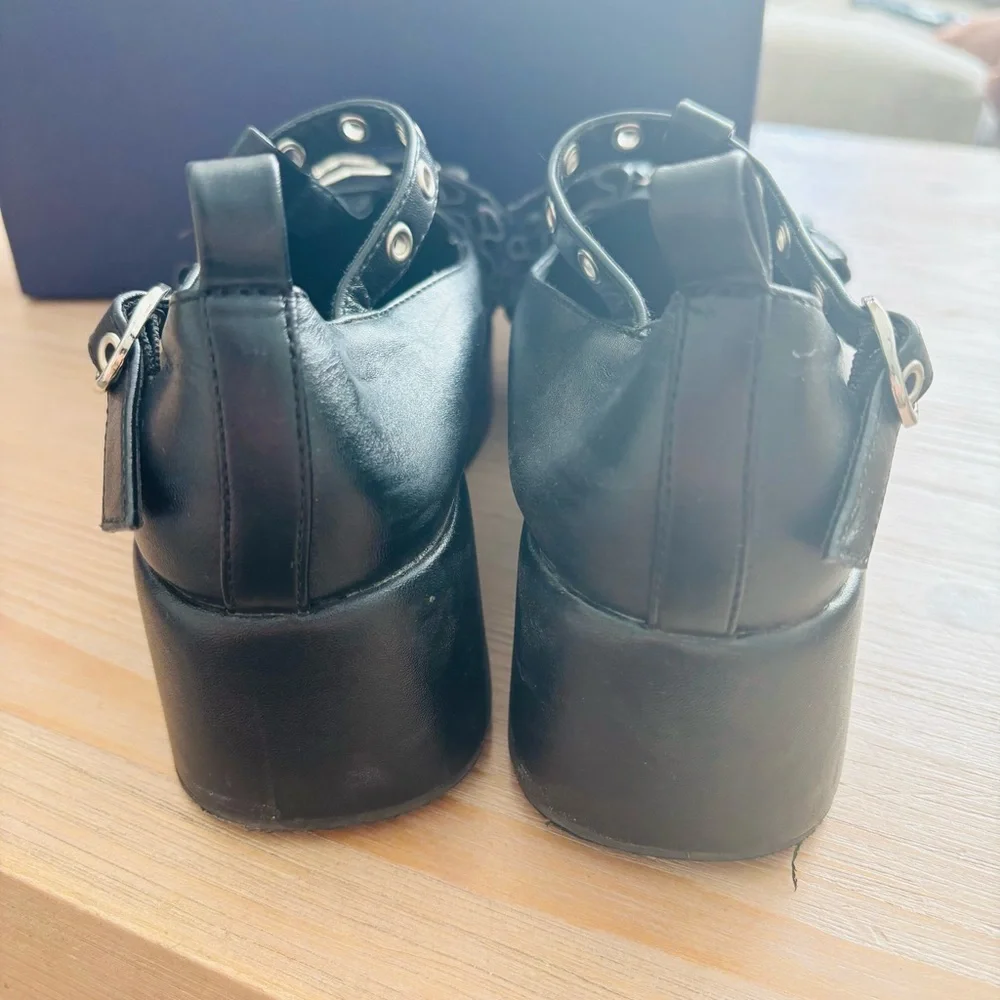 Mary Jane Black Women's‎ Platform Shoes Size 5.5 Gothic Heart Accent
